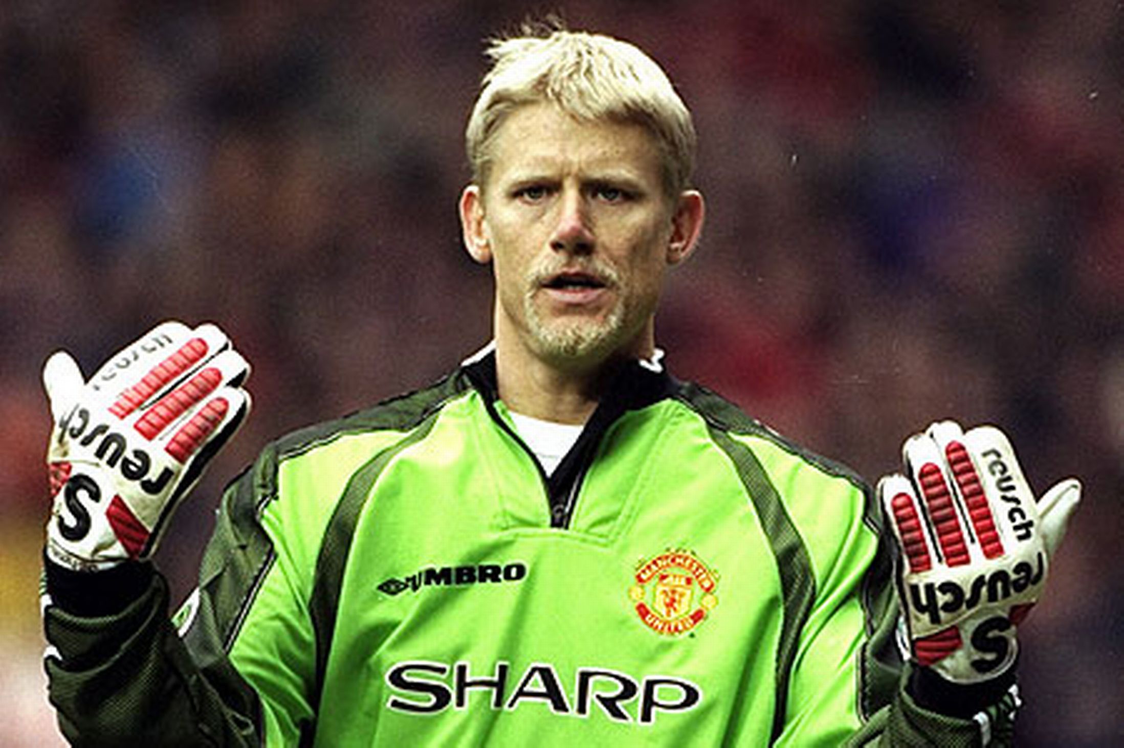 Peter Schmeichel: Gã hộ pháp bất khả chiến bại trước khu...