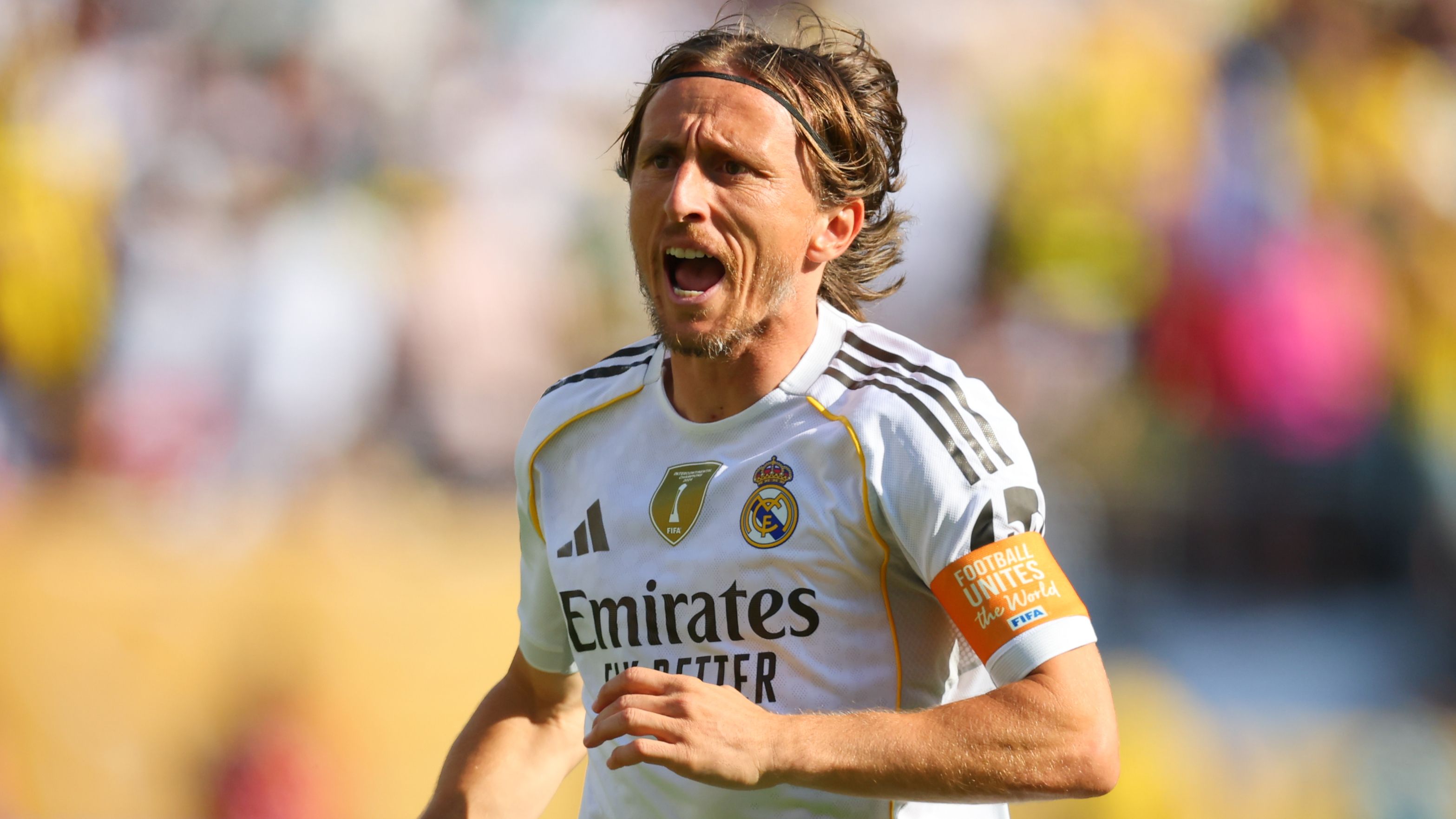 Luka Modric: Manager Massimiliano Allegri confirms Croatia midfielder to  join AC Milan from Real Madrid - BBC Sport