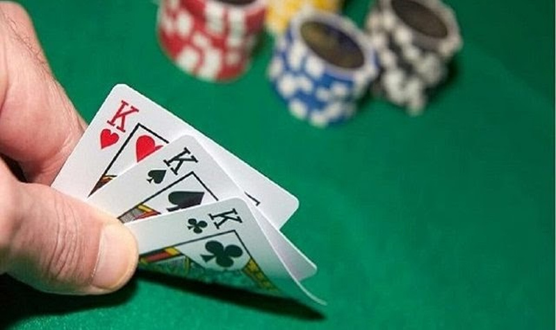 Liêng hay Sap lớn hơn? Thứ tự chi tiết các loại bài trong Liêng