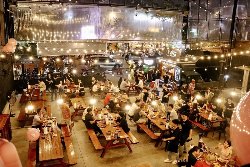 Những tảng sườn nướng hấp dẫn tại Quán Ụt Ụt