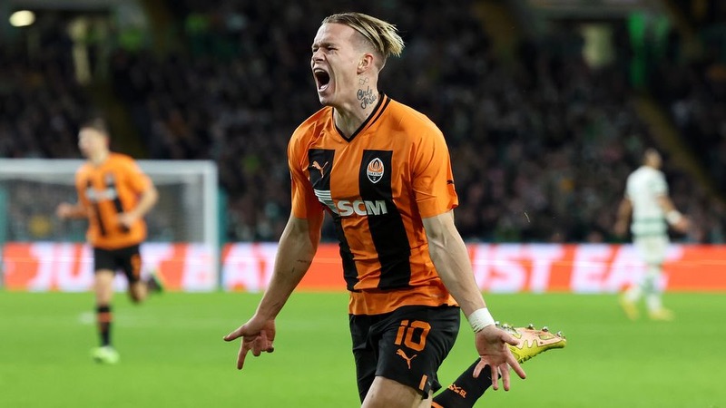 Mykhailo Mudryk thời kỳ đầu sự nghiệp