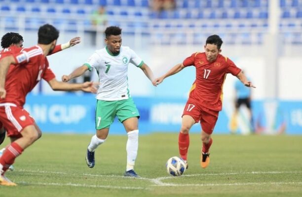 Khám Phá Lối Chơi Phản Công Nhanh Trong Bóng Đá Bạn Nên Biết